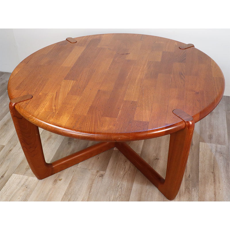 Scandinavian coffee table Denmark in teak 1960