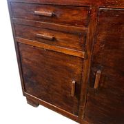 Vitrine vintage en bois avec verre jaune