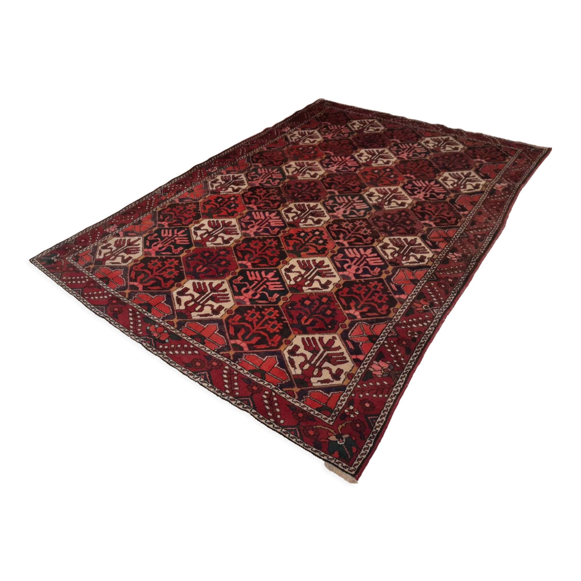 Handmade Persian Bachtiar rug 288x201cm