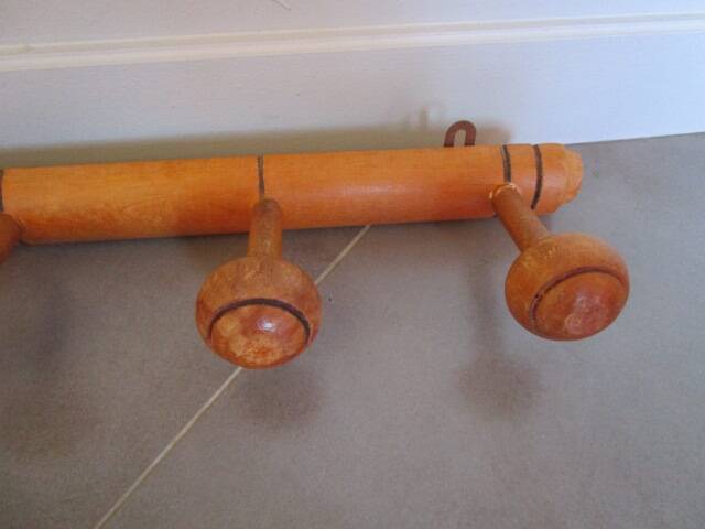 Porte-manteau ancien en bois