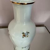 Porcelain vase motifs birds and flowers from Hollohàza Hungary