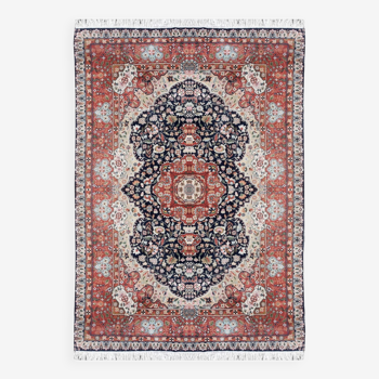 Tapis d'Orient Albanais : 2.47  X 1.72 Mètres - Entièrement Fait Main - époque "2010" - En Laine