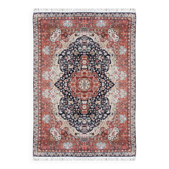 Tapis d'Orient Albanais : 2.47  X 1.72 Mètres - Entièrement Fait Main - époque "2010" - En Laine