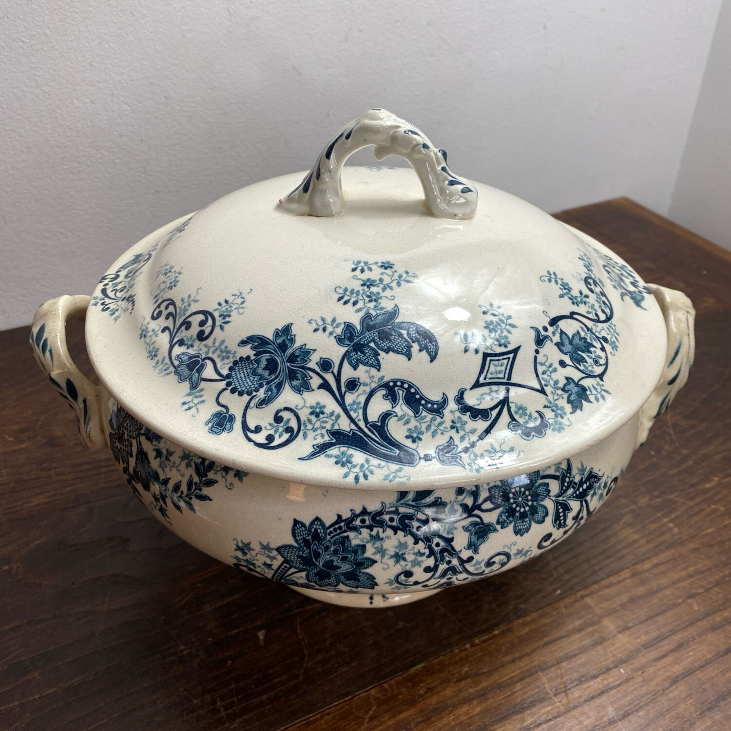 Soup tureen, ironstone, Sévigné, HB & Co.