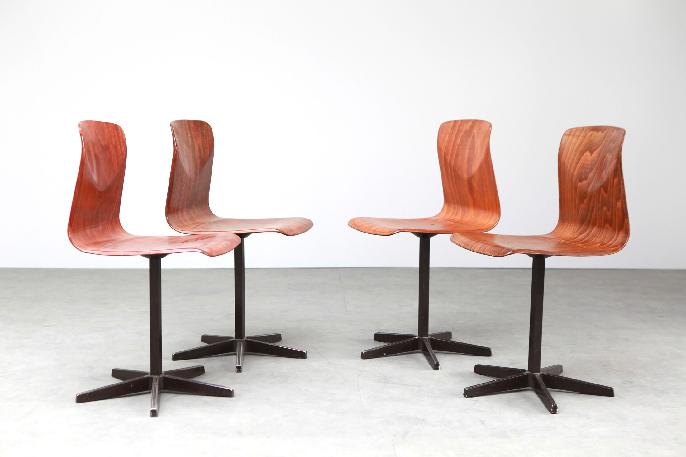 Set of 6 chairs workshop Galvanitas