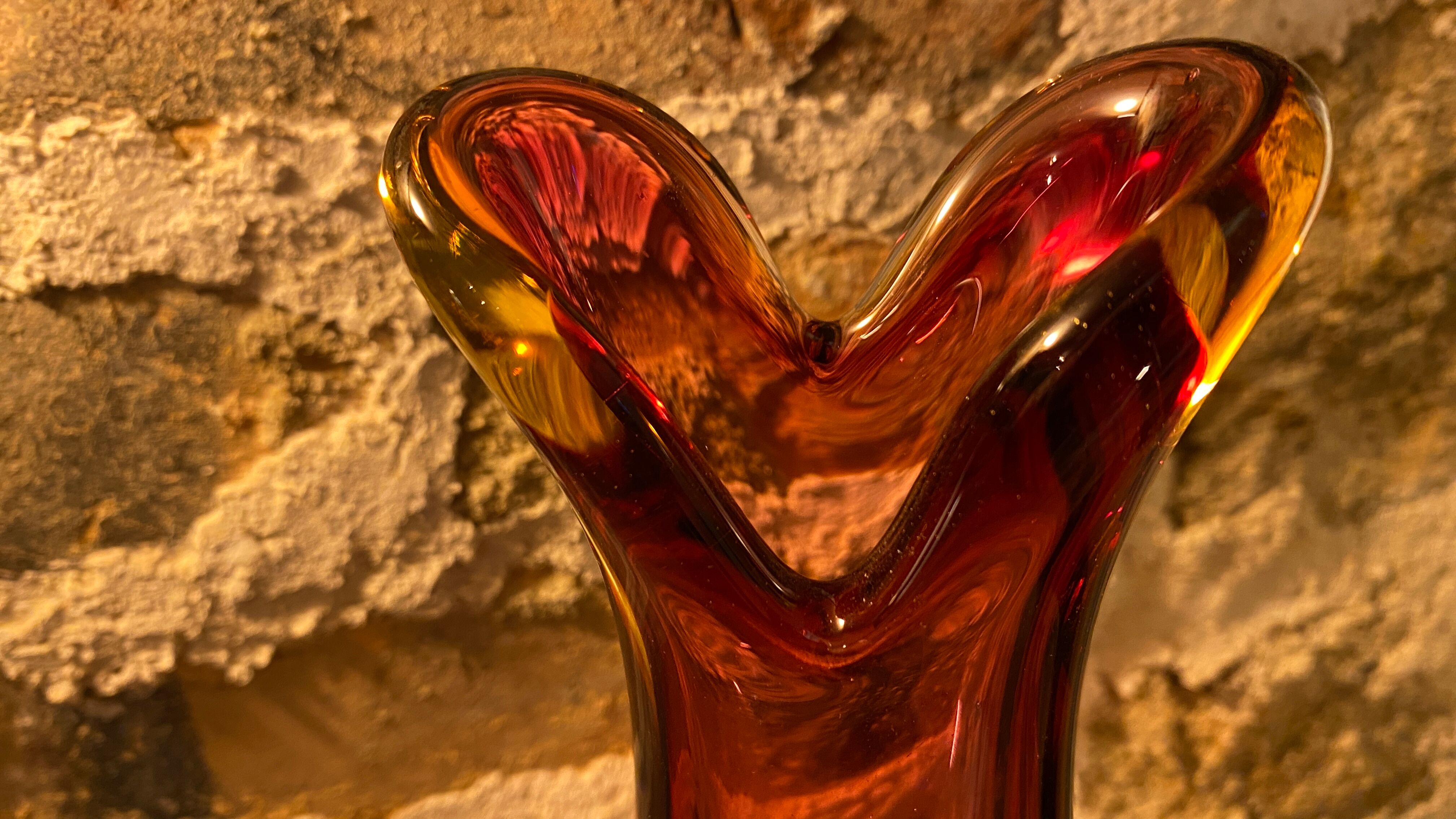 Vintage Murano sommerso vase