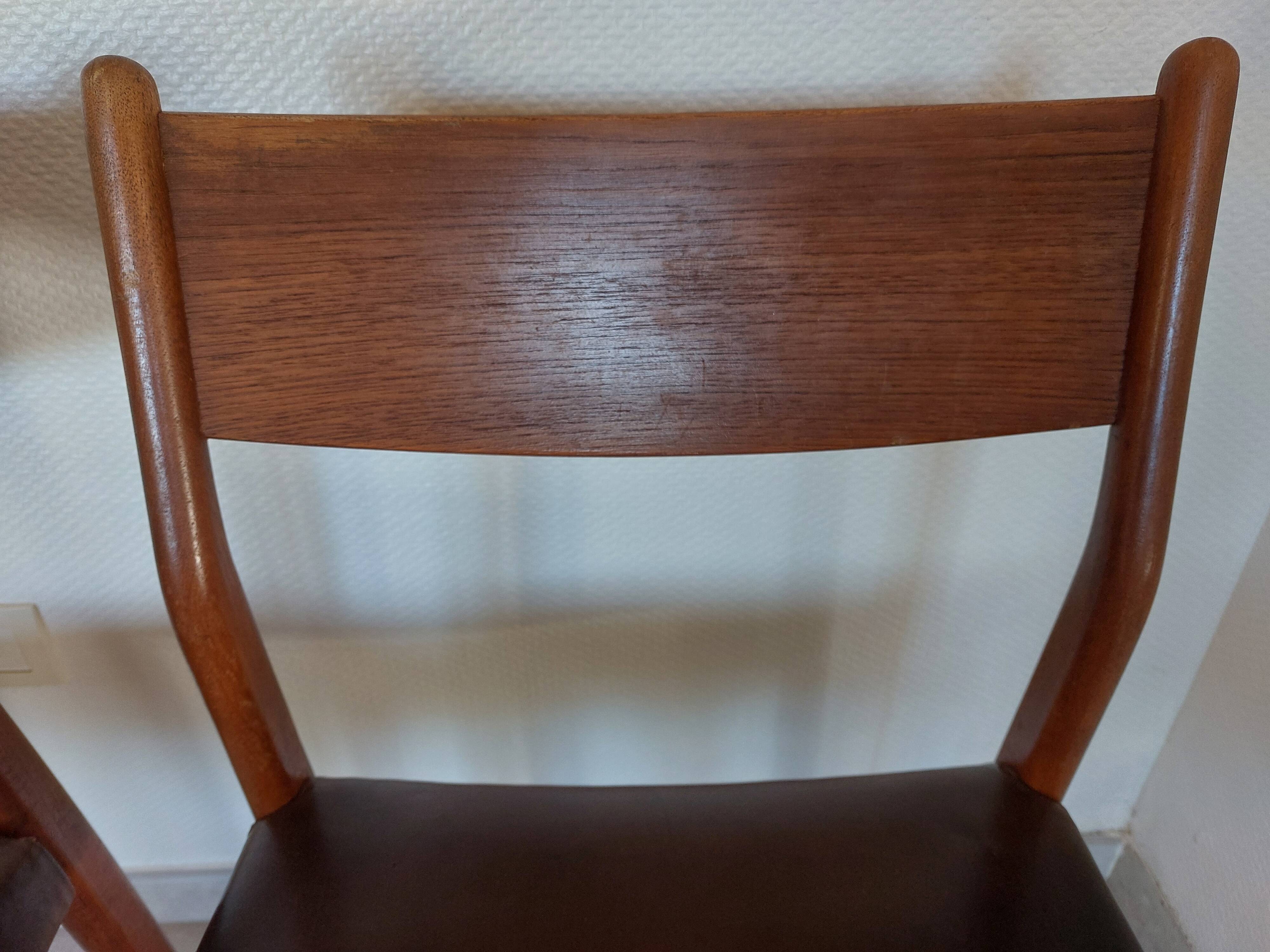 2 Fristho Franeker chairs, Scandinavian, teak and leather.