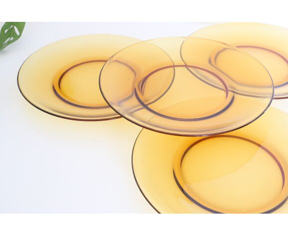 Ensemble de 4 assiettes plates Vereco, en verre ambré, vintage français |  Selency