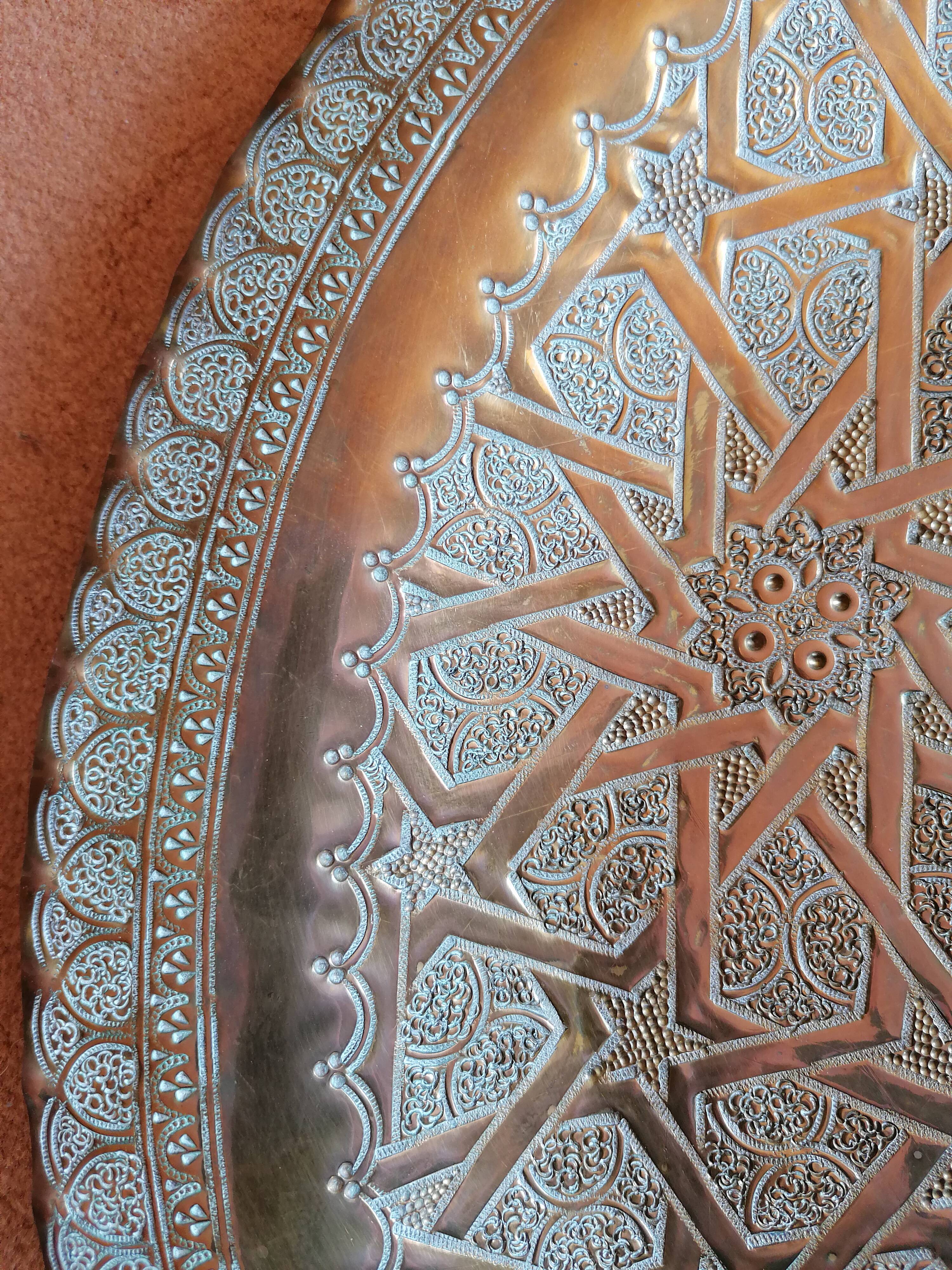 Vintage Moroccan tray in copper metal