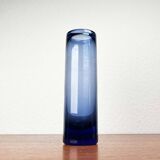 Blue glass vase from the Danish Mid-Century Modern Labrador series by Per Lütken for Holmegaard, 1950s.