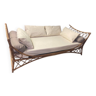 Rattan bed bench