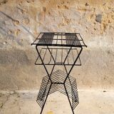 Metal magazine/vinyl rack