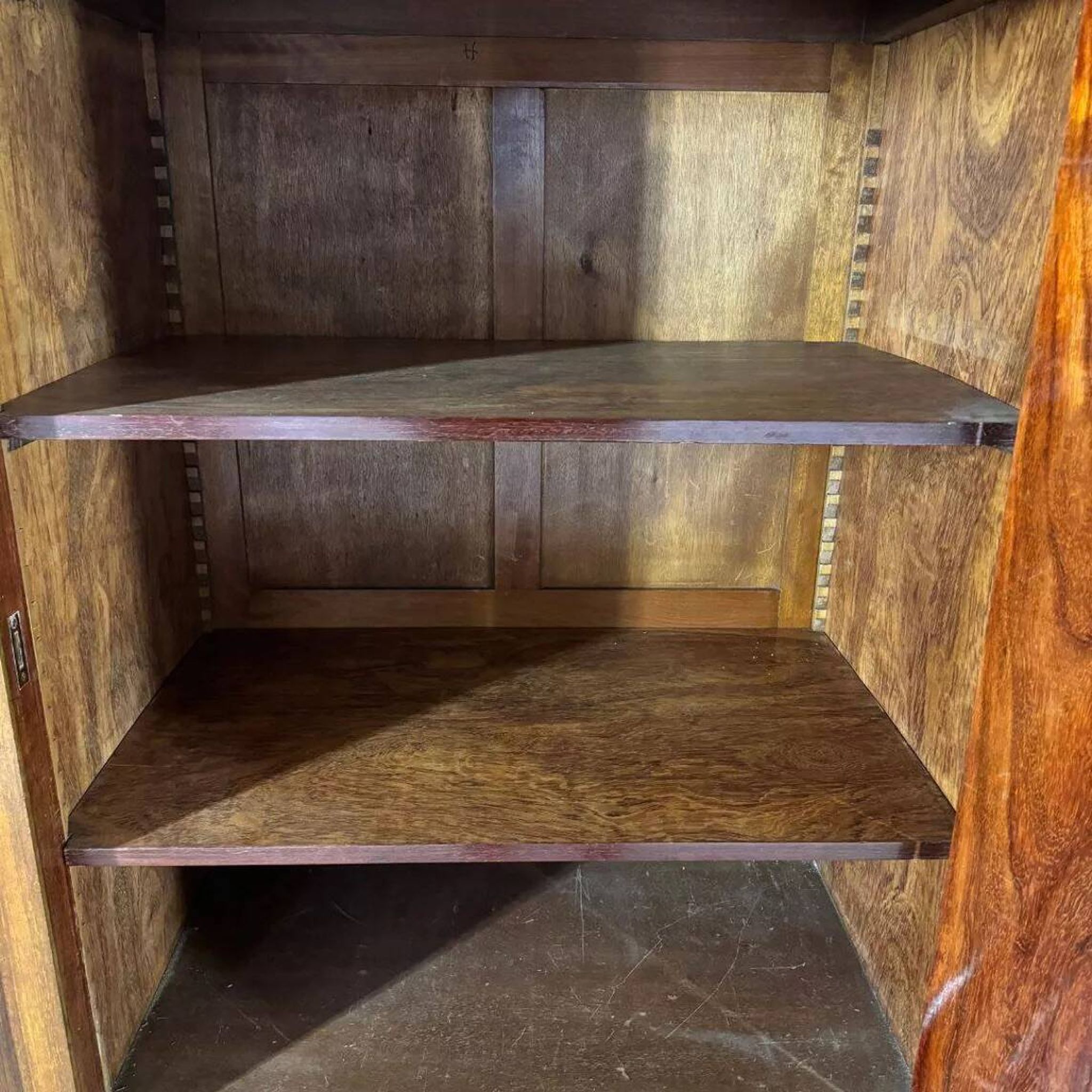 Buffet haut Art Déco en noyer - Époque 1930