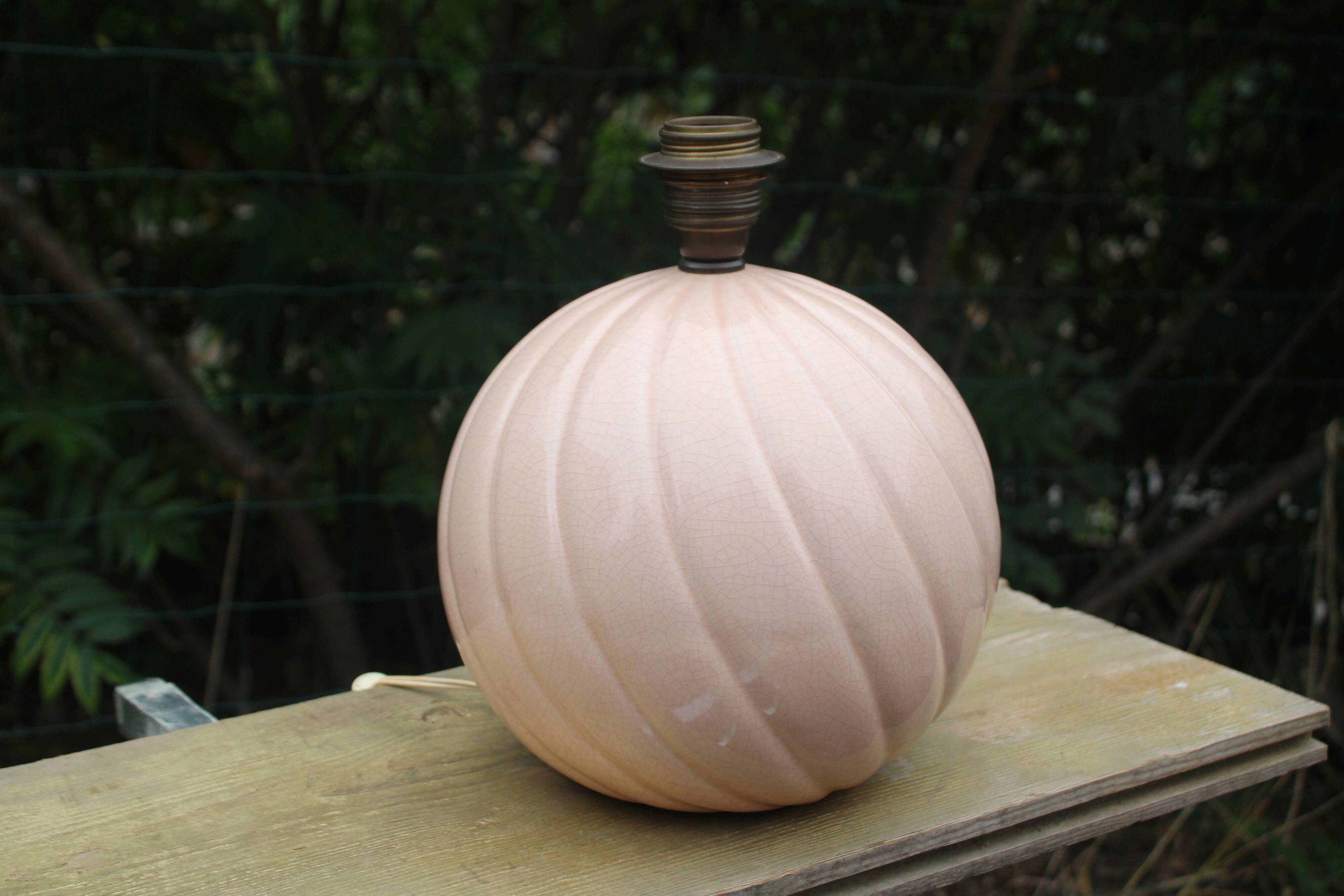 Vintage powder pink ceramic lamp with coral shade