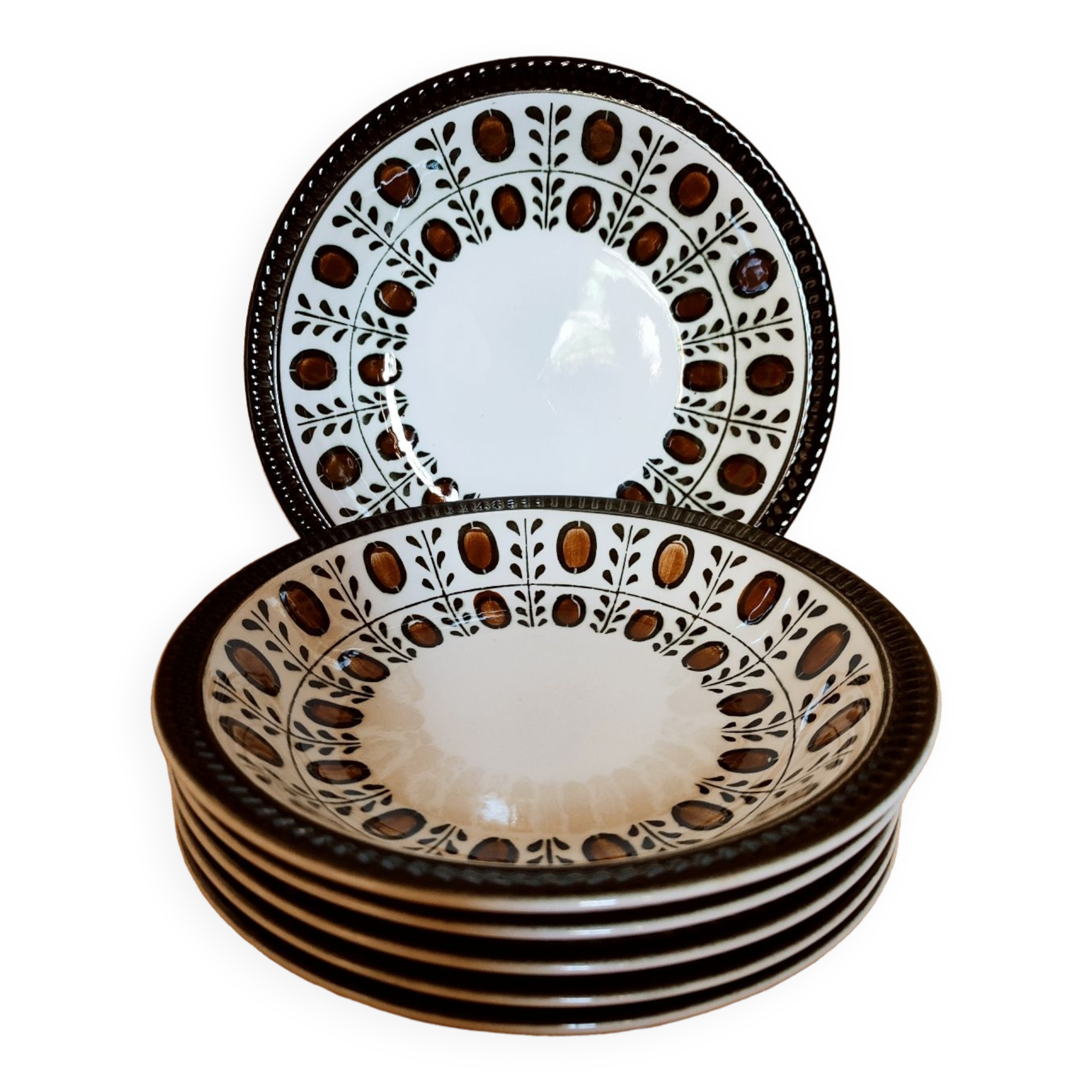 6 soup plates walnut model by Boch