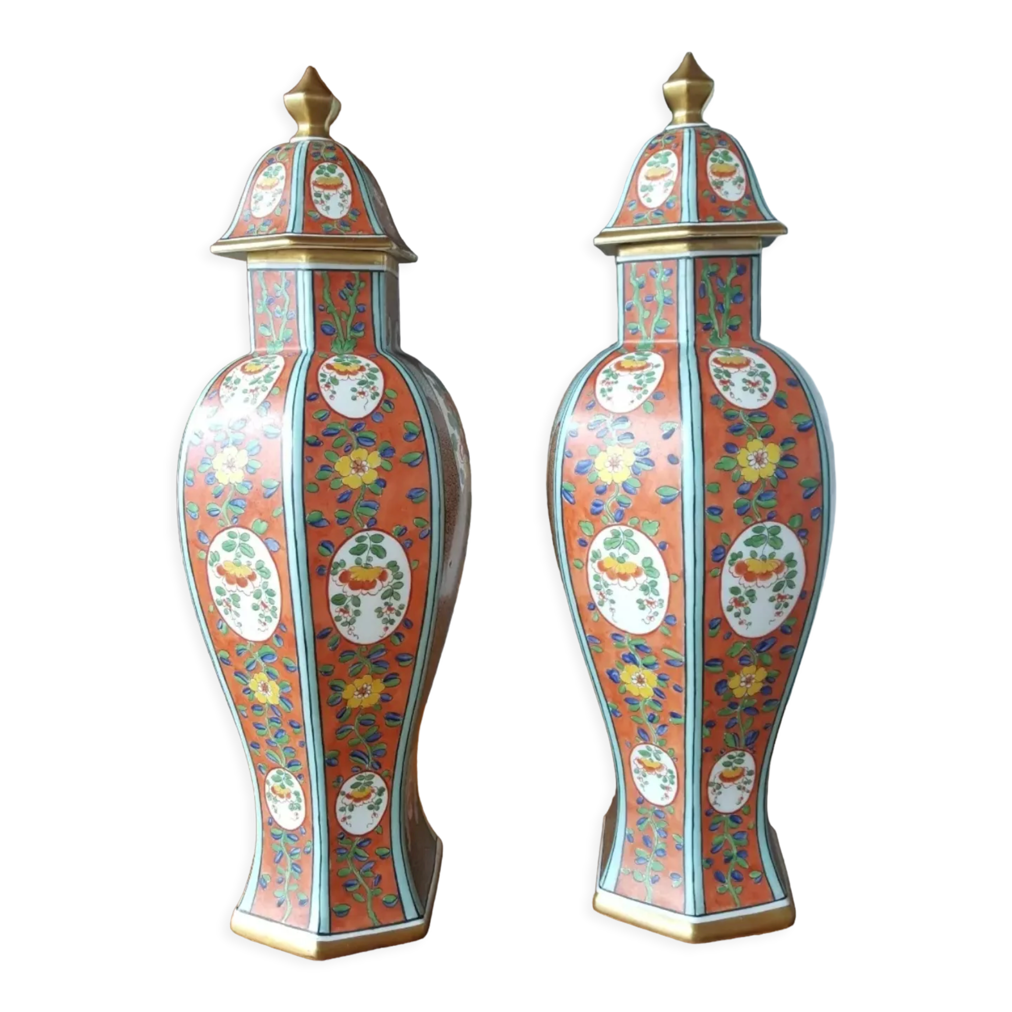 Pair of cutlery vases, urns porcelain polychrome Japan style signed