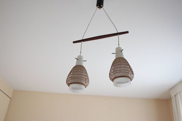 Suspension, opaline, rotin, teck et laiton scandinave