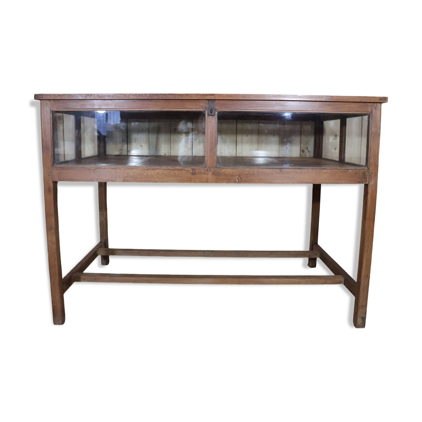 Ancienne vitrine/présentoir de magasin en pin