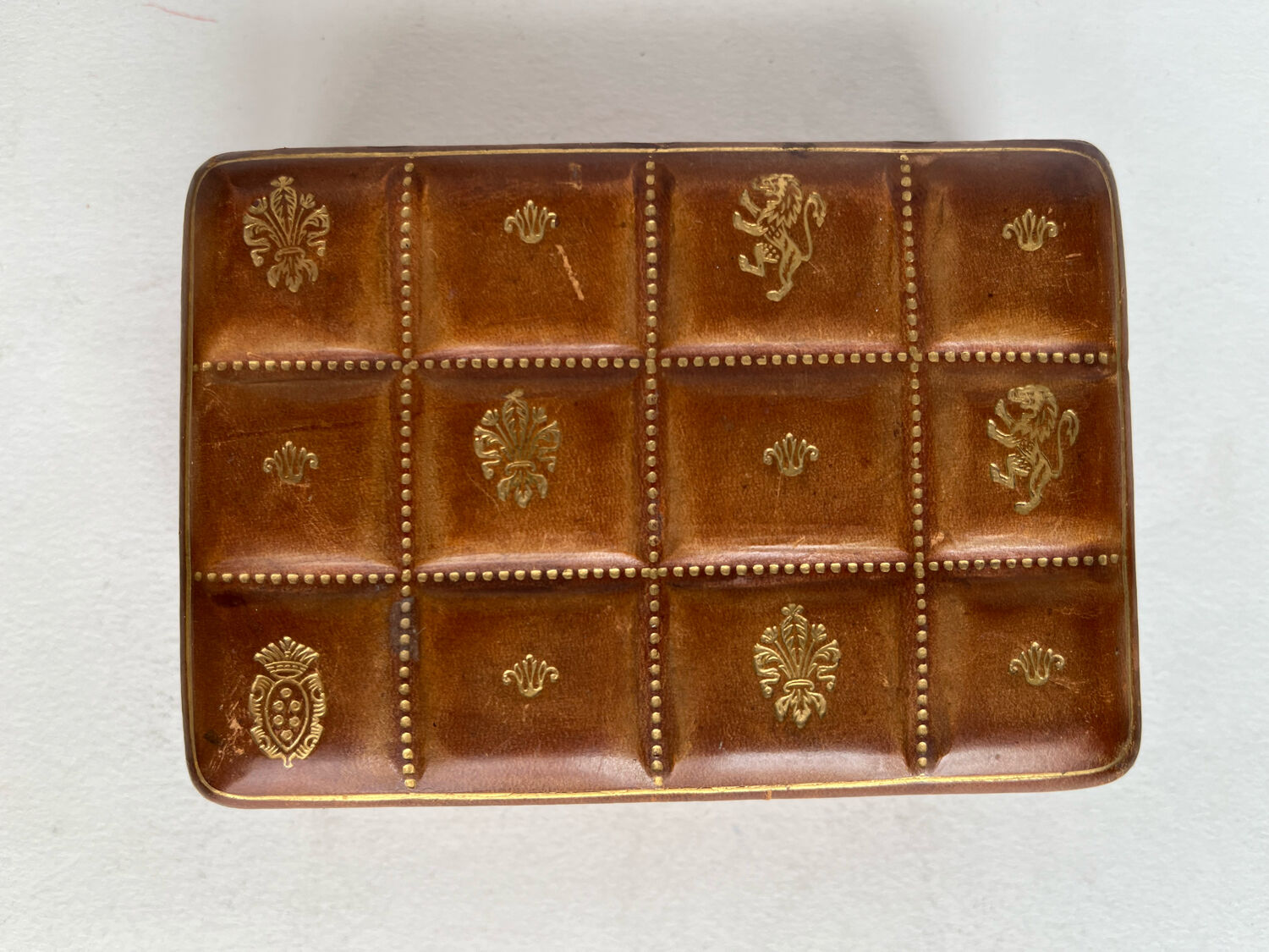 Leather jewelry box