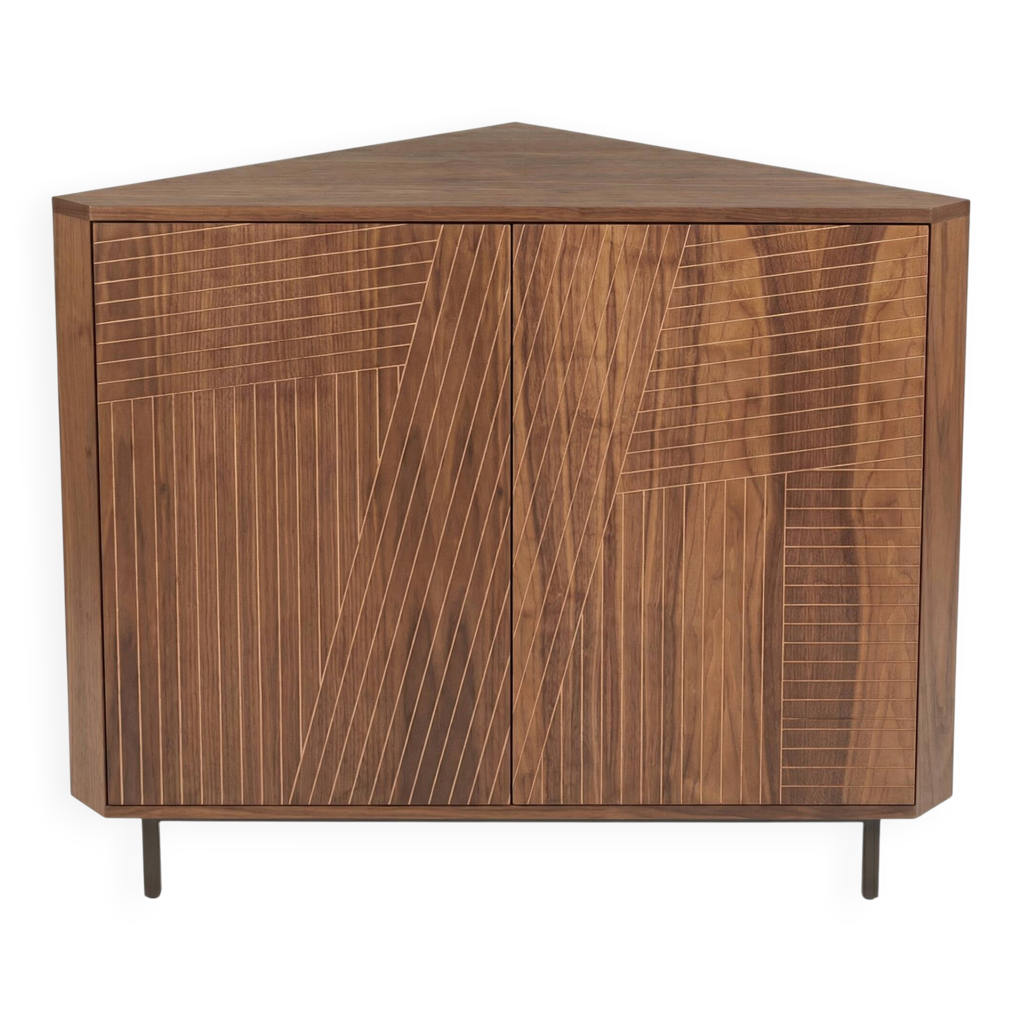 Corner console in walnut, 2-door sideboard, corner cabinet, line pattern.