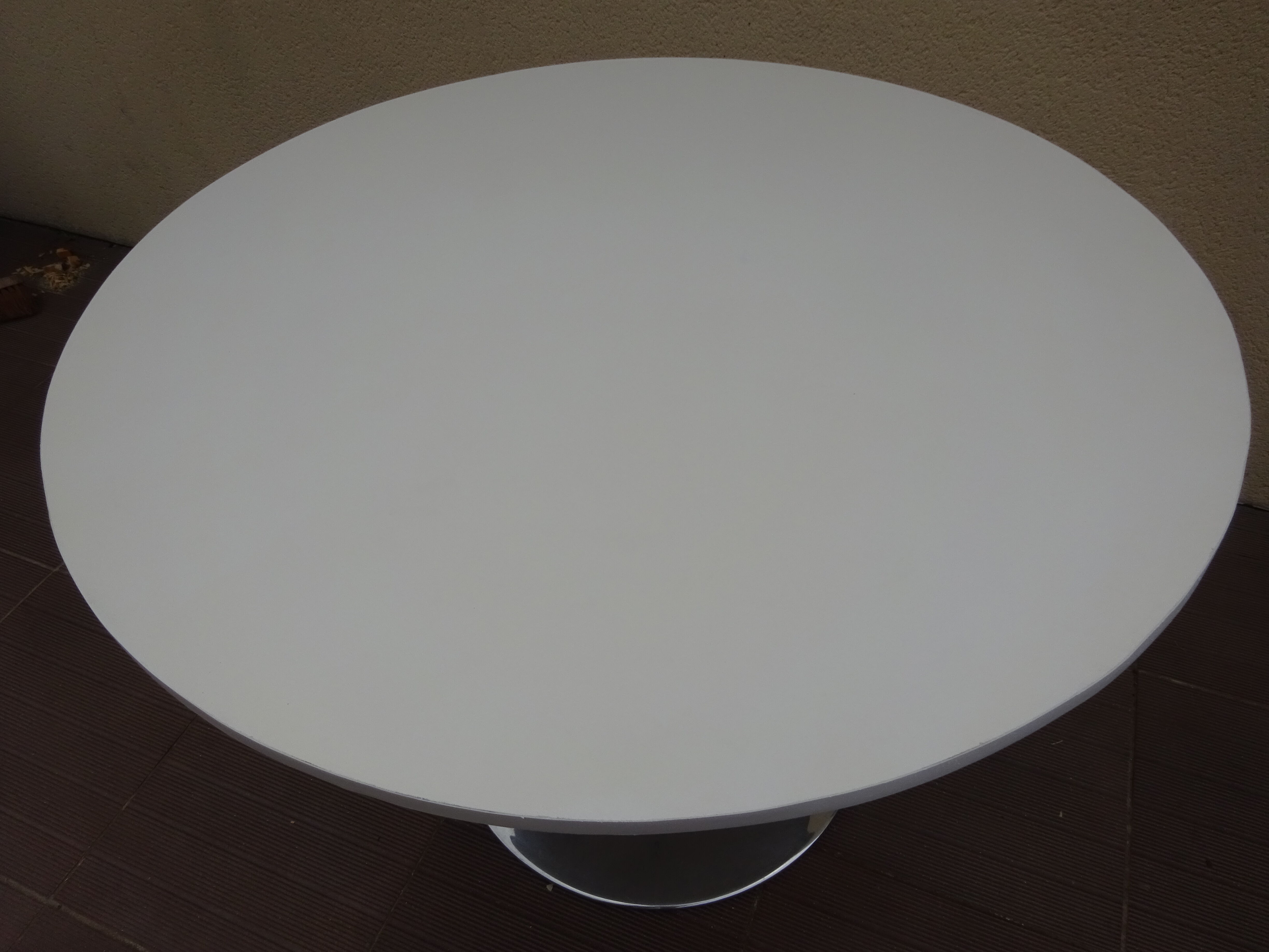 Table ronde vintage pied tulipe