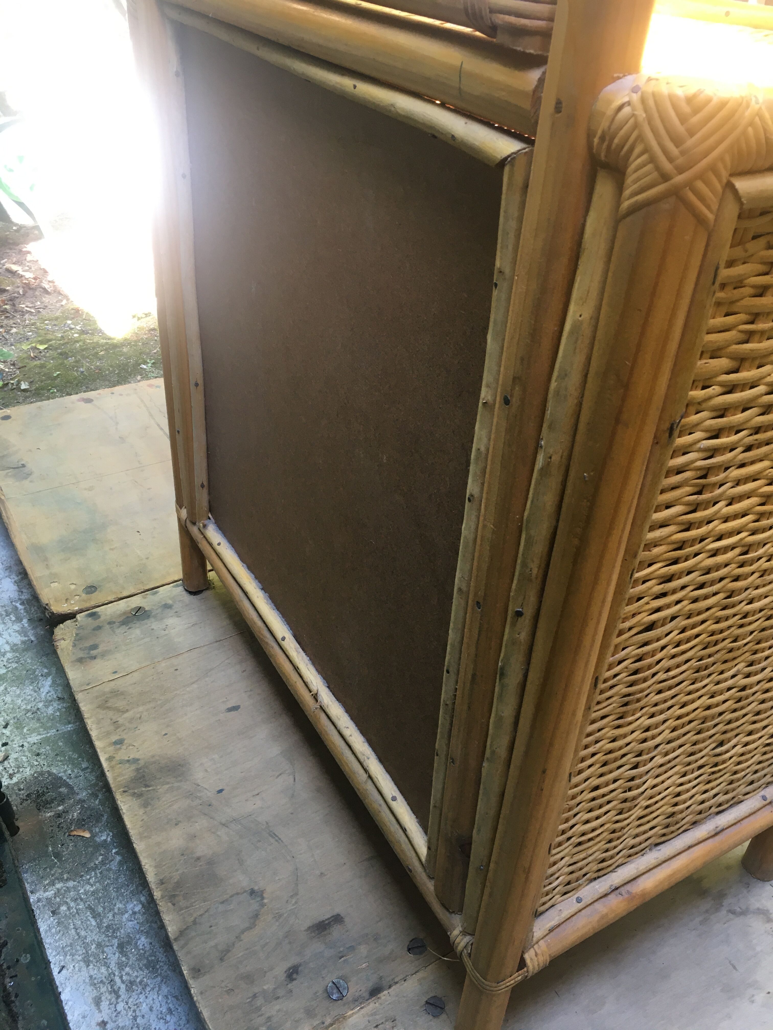Commode et chevet en rotin et bambou
