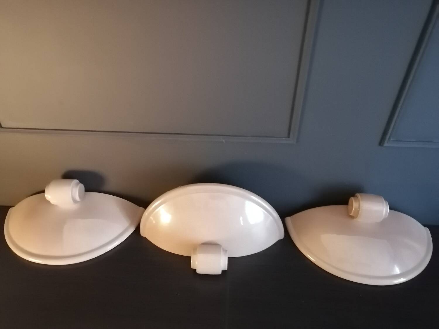 3 Kostka enamelled ceramic wall lights