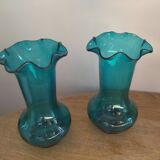 Paire de vases style Biot en verre soufflé turquoise, années 1950-1970