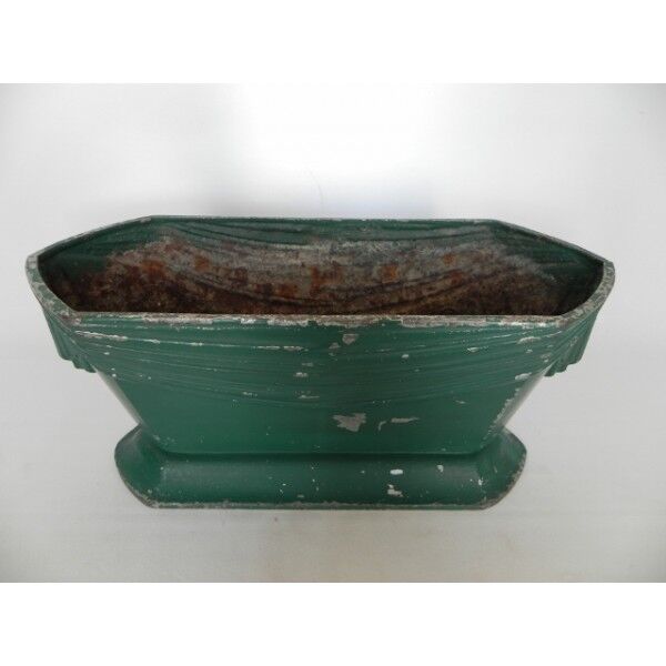 Garden Art Deco cast iron cauldron