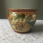 Antique Satsuma porcelain vase, Japan, late 19th-early 20th century