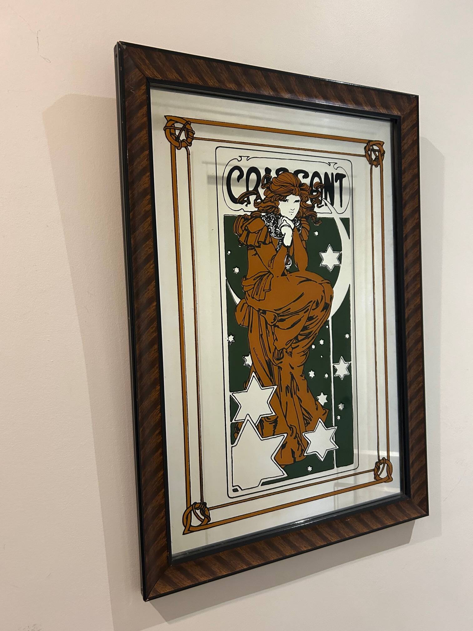 mirror 70s Mucha Crissant