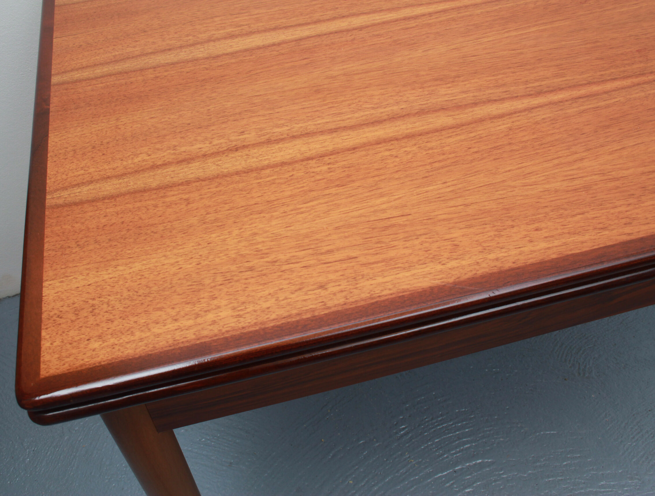 1960s diningtable in rosewood