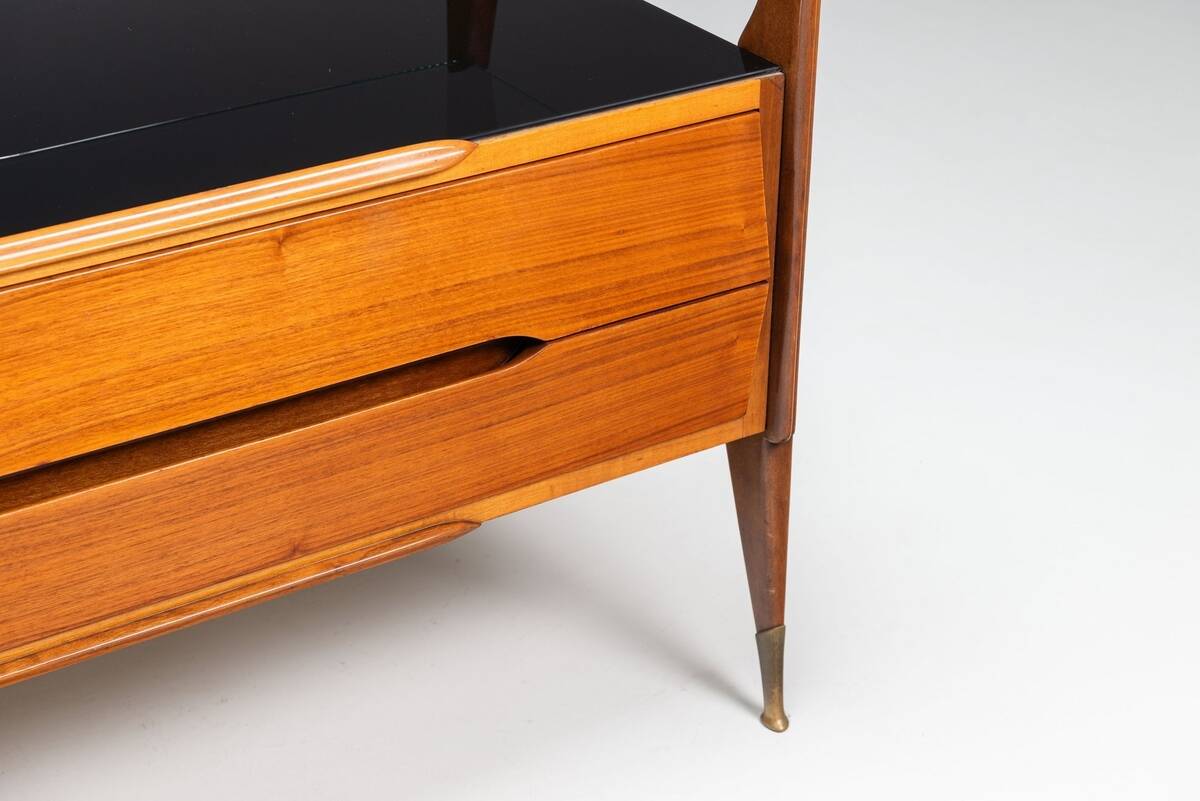 Buffet italien en noyer G. Cecchini e C. Cantu Italie 1950