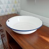 Old enameled sheet metal basin