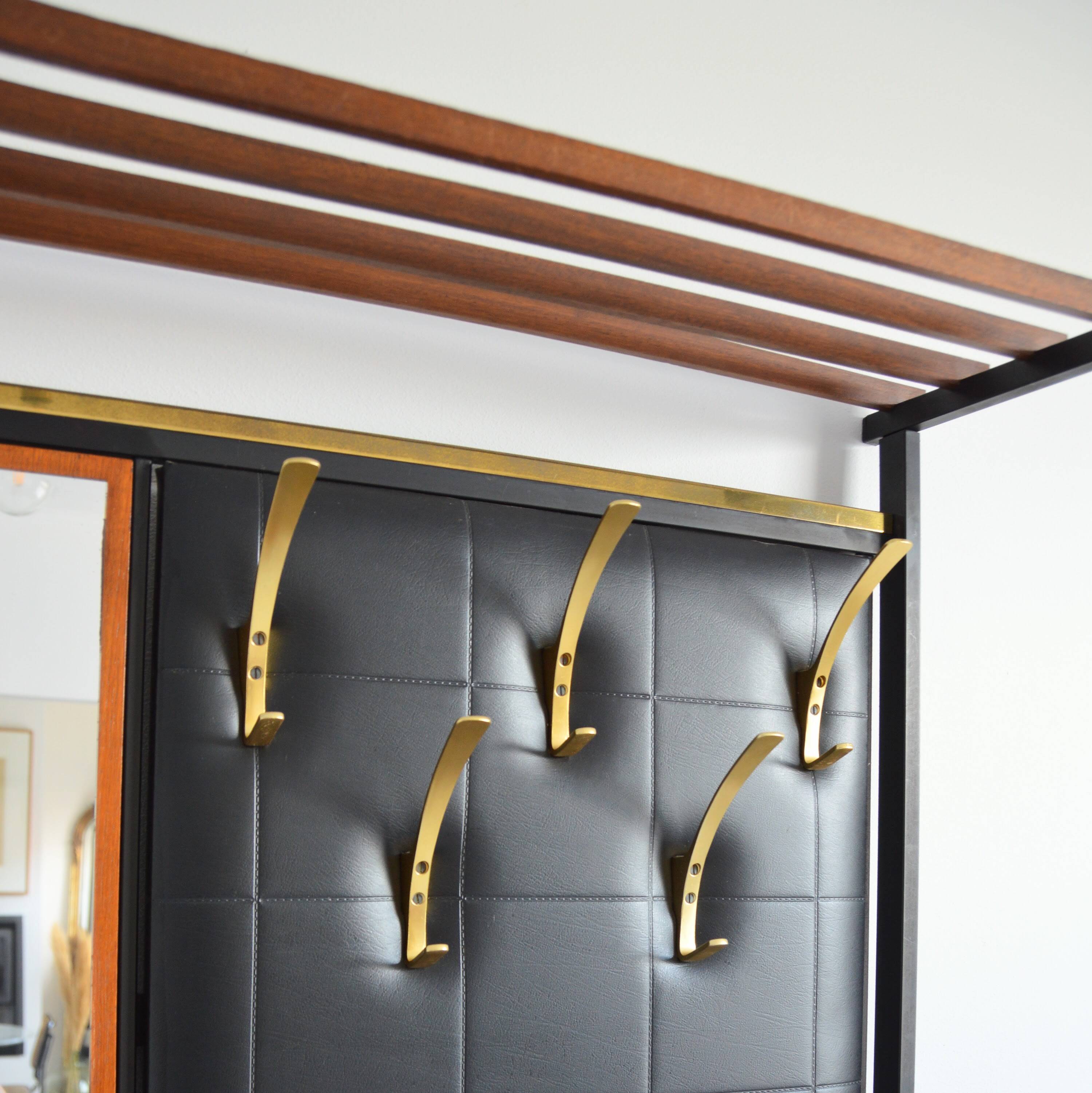 Entrance hall / Coat rack / Scandinavian hats from the 50s / 60s