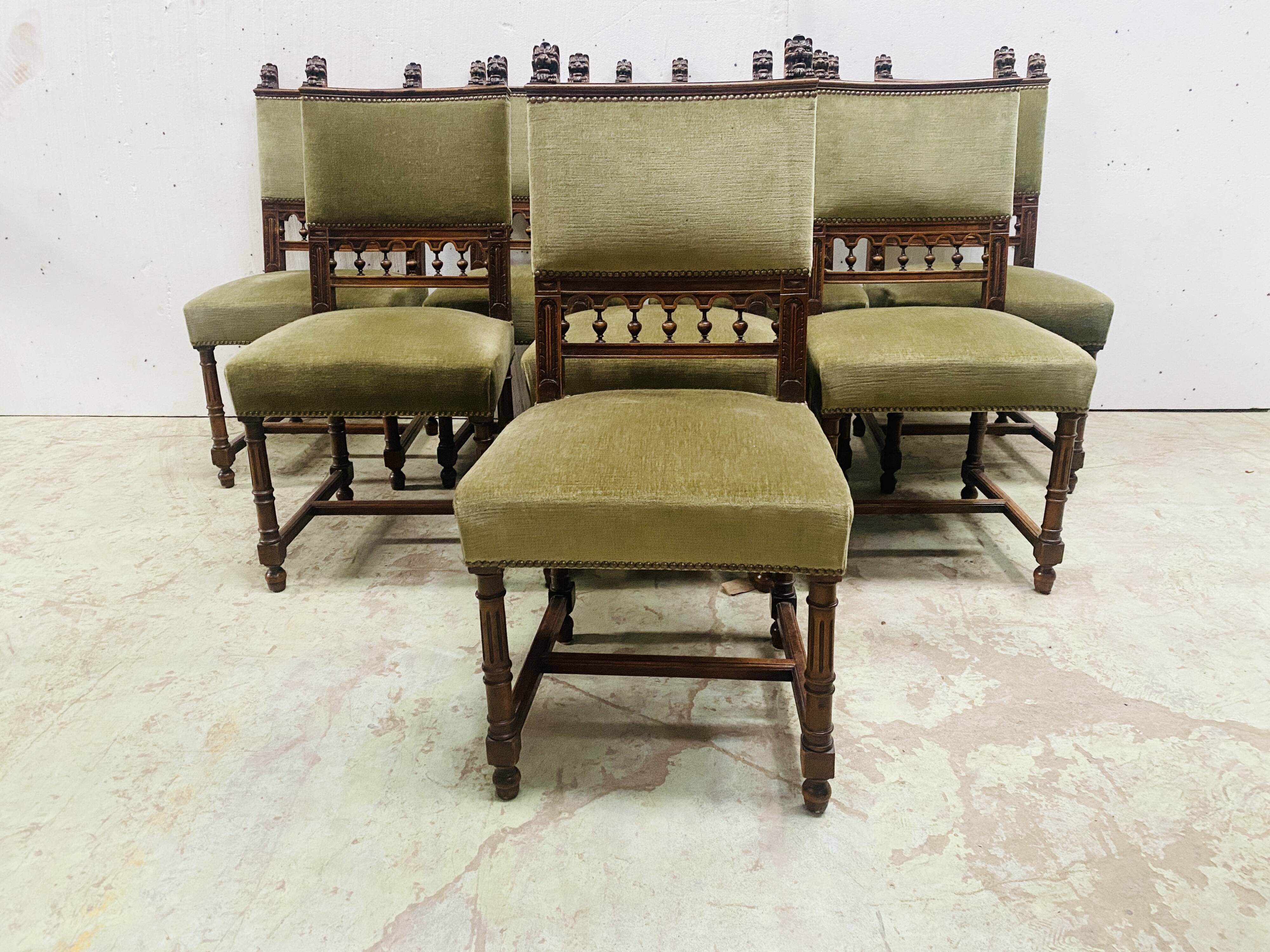 Set of eight Flemish chairs in solid walnut, 20th century