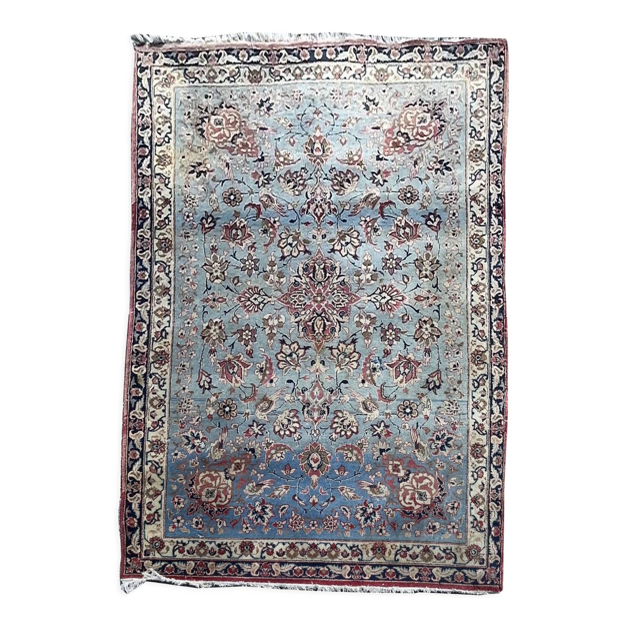 Oriental carpet iran Isfahan Nadjafabad Persian: handmade. Dimensions: 1.60 x 2.30 m