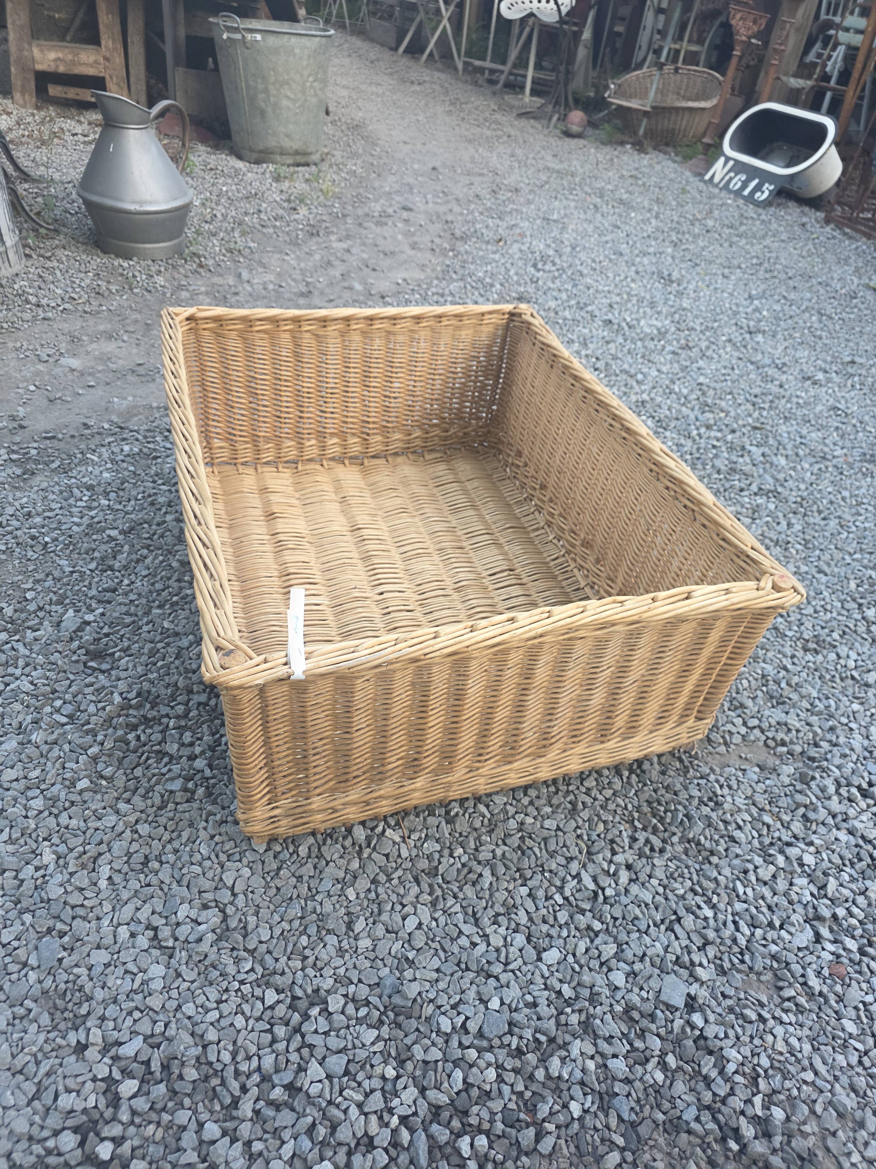 Panier en osier grand modèle