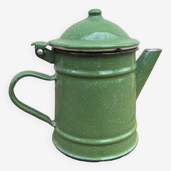 Olive teapot