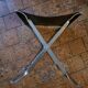 Tabouret pliant en acier et cuir