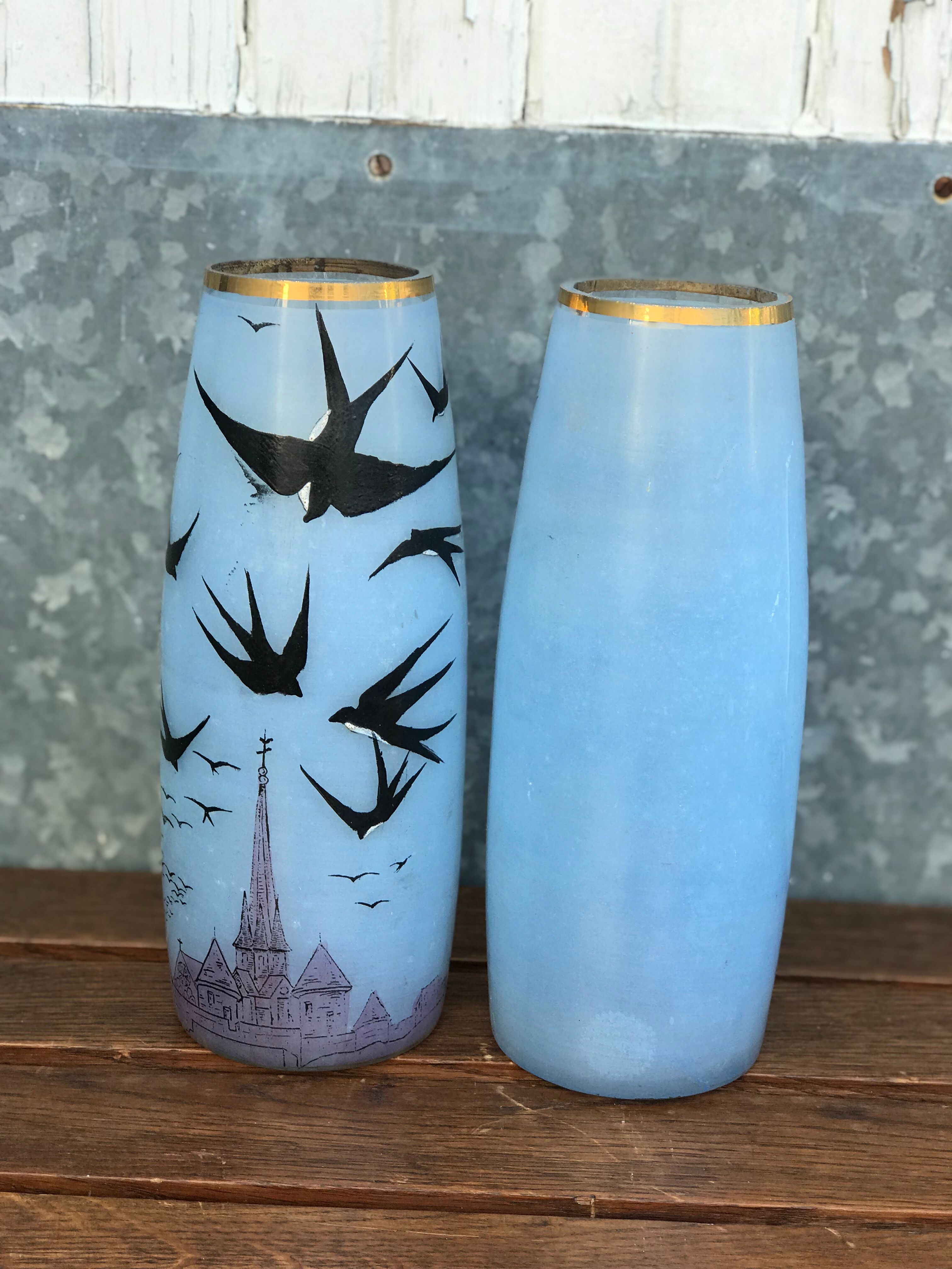 Pair of Swallowvaies