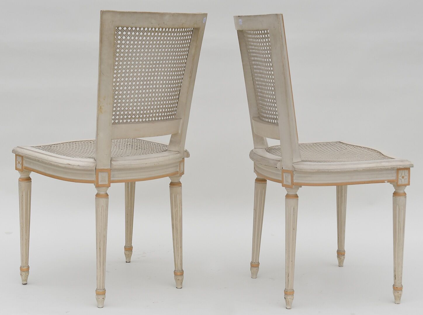 Suite de 4 chaises de style Louis XVI