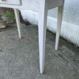 Farmhouse table with extensions