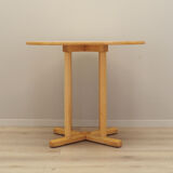 Table ronde en hêtre, design danois, années 1990, production: Danemark
