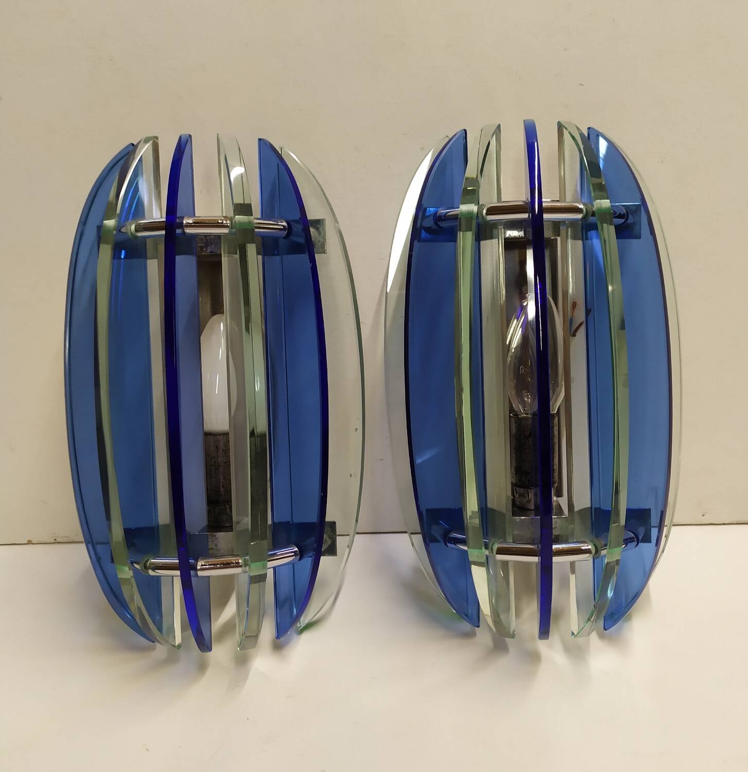 Two Veca wall lights, Italy, 1970s.