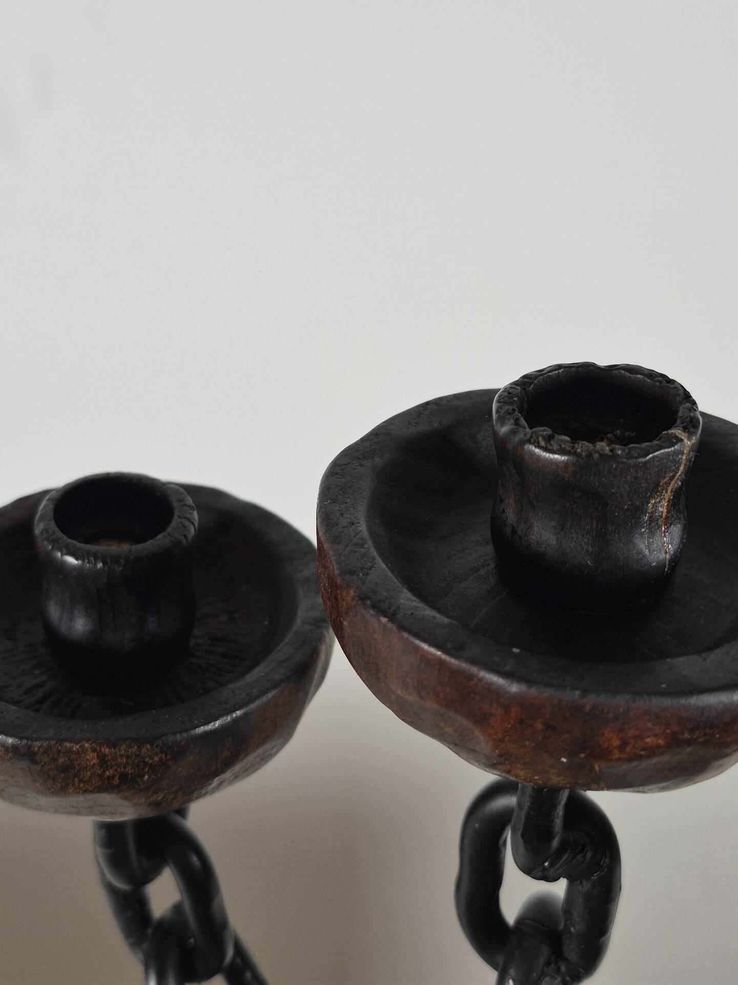 Vintage brutalist chain decor candleholder spain