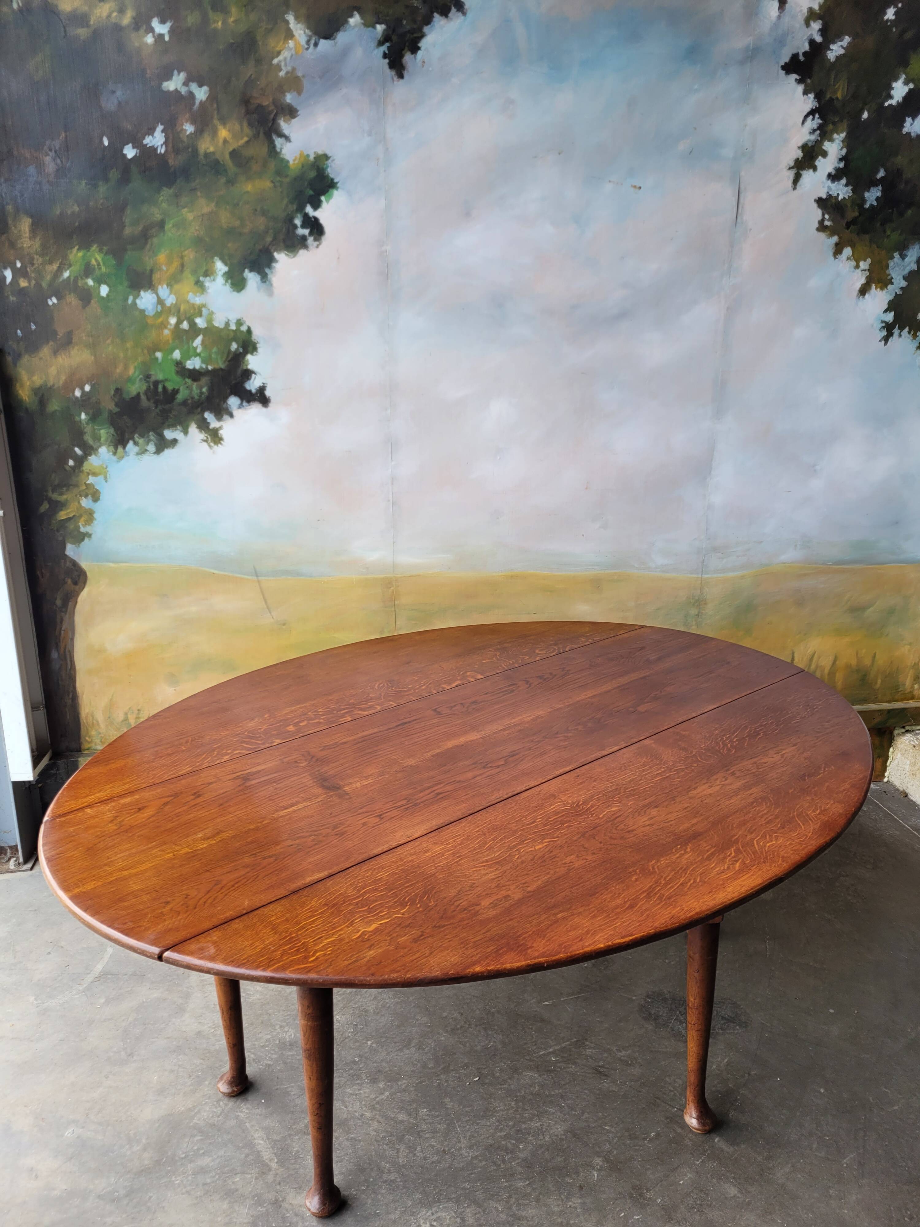 Amazing 19th century oval oak table