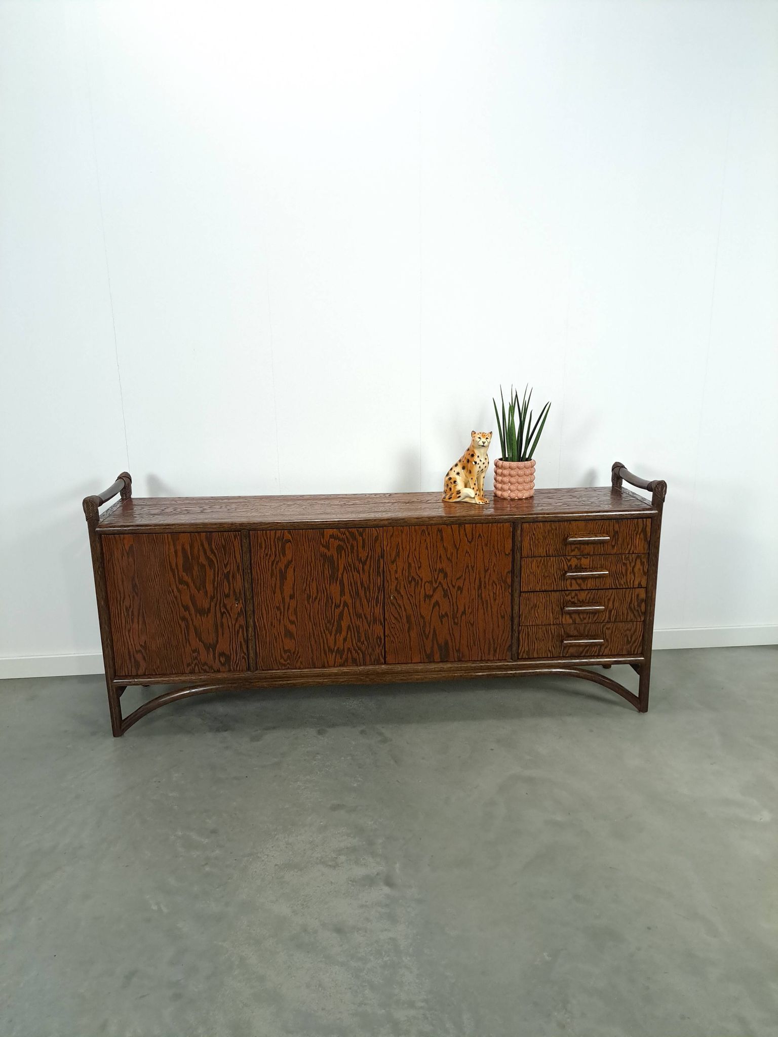 Buffet vintage en bambou