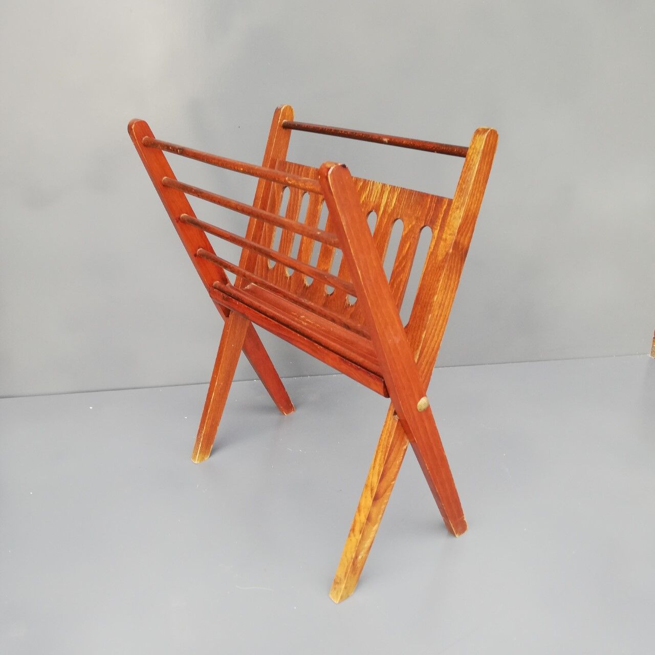 Scandinavian magazine rack of Cees Braakman
