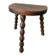 Tabouret de traite ancien style brutaliste tripode en bois tourné